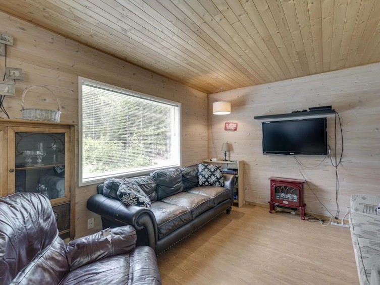 46880 Sakwi Creek Road, Mission, BC, V0M 1A1 - 14