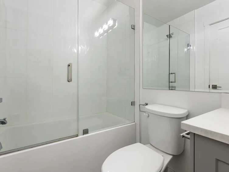 B108-9689 140 Street, Surrey, BC, V3T 0P3 - 20