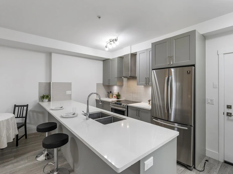 B108-9689 140 Street, Surrey, BC, V3T 0P3 - 13