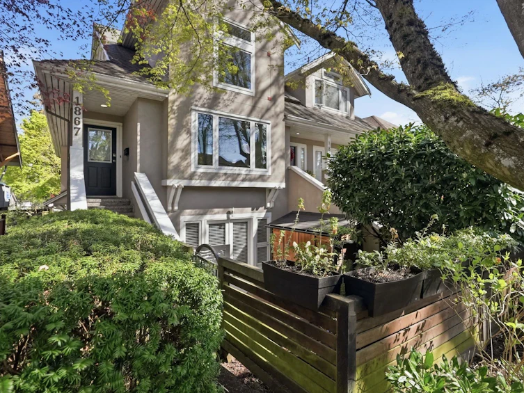 1867 W 11th Avenue, Vancouver, BC, V6J 2C4 - 3