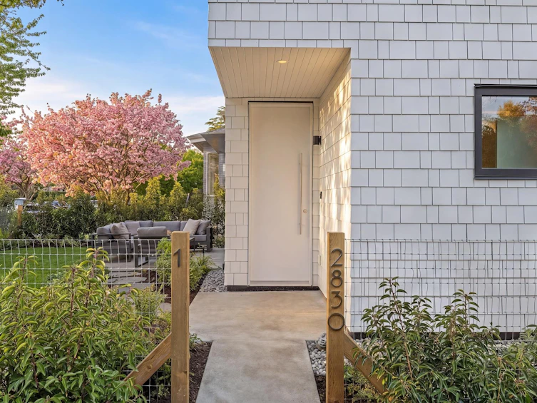 1-2830 Musqueamview Street, Vancouver, BC, V6K 2R9 - 2