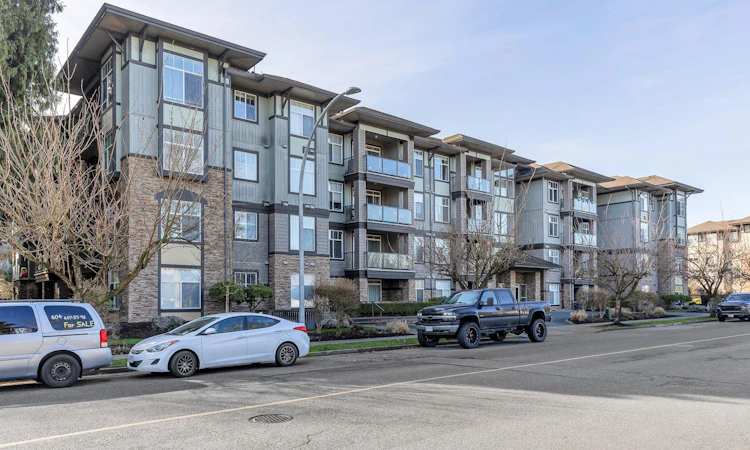 105-33338 Mayfair Avenue
