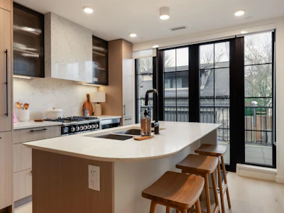 197 W King Edward Avenue - 2
