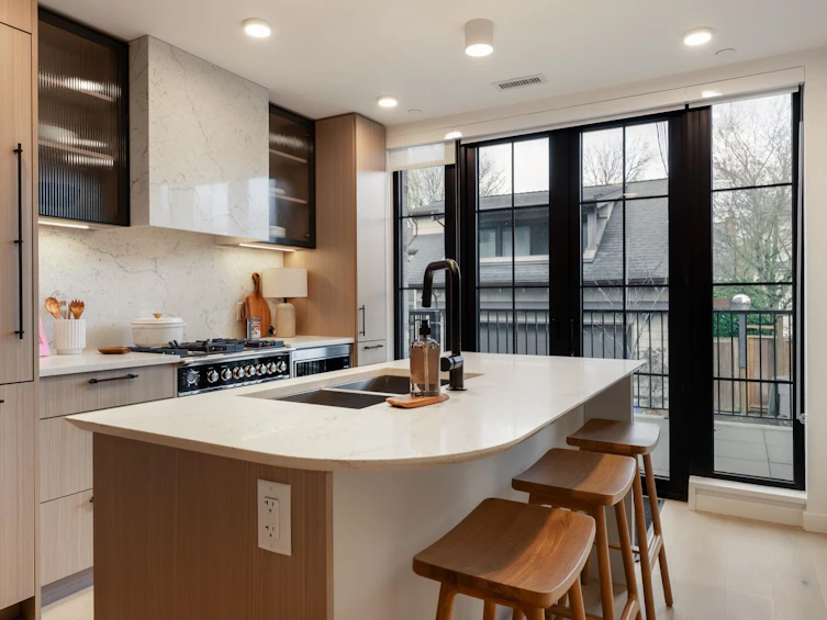197 W King Edward Avenue, Vancouver, BC, V5Y 4B4 - 2