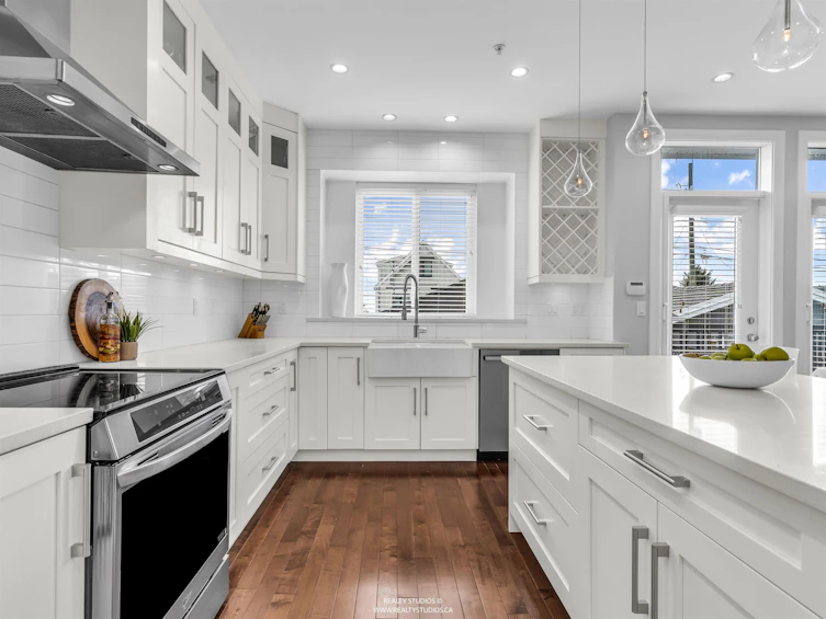 66 E 57th Avenue, Vancouver, BC, V5X 1S4 - 10
