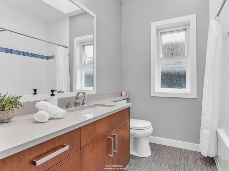 66 E 57th Avenue, Vancouver, BC, V5X 1S4 - 24