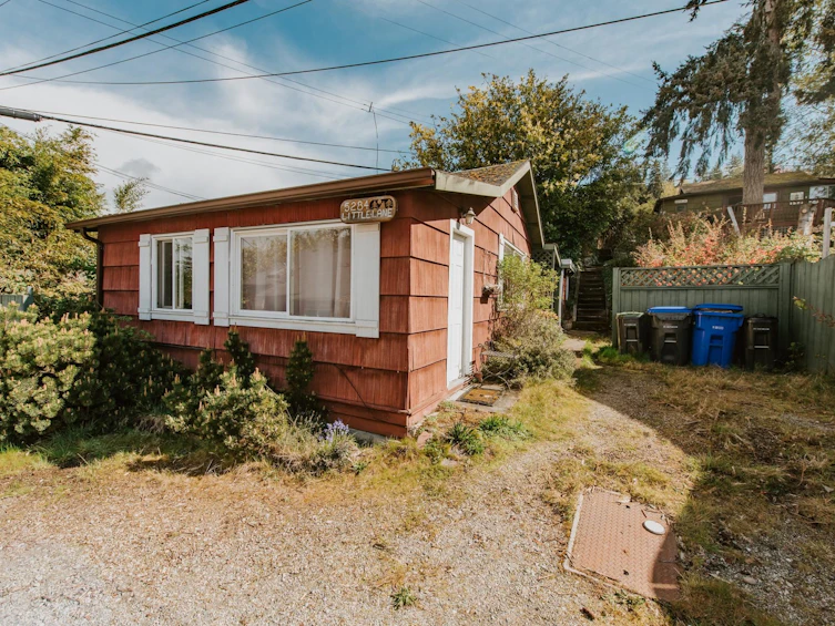 5284 Little Lane, Sechelt, BC, V7Z 0G7