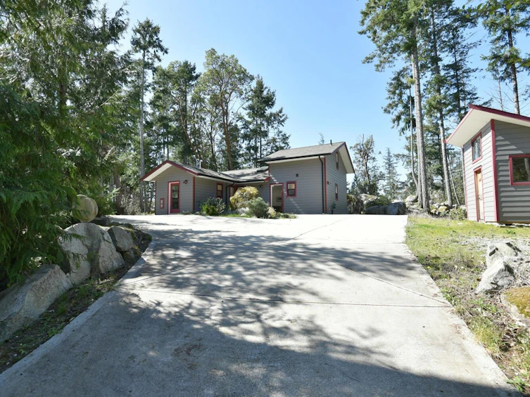 10741 Wood Bay Heights Road, Halfmoon Bay, BC, V7Z 1B8 - 24