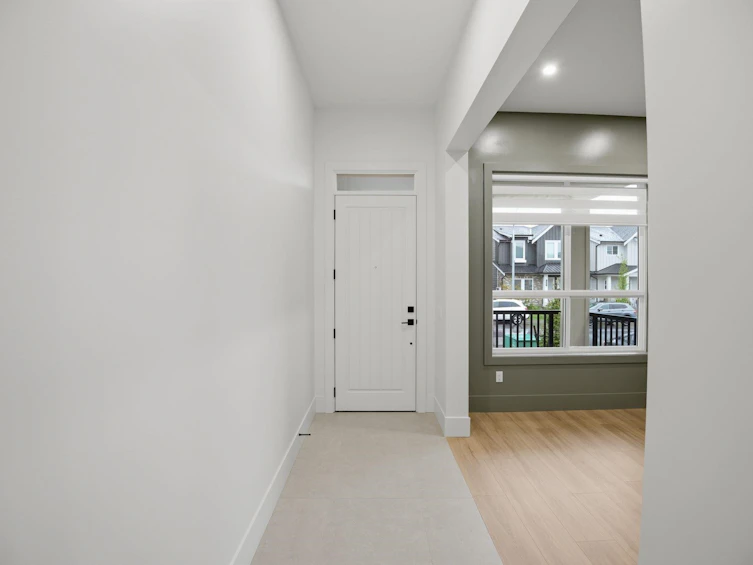 19660 75 Avenue, Langley, BC, V2Y 3R9 - 3