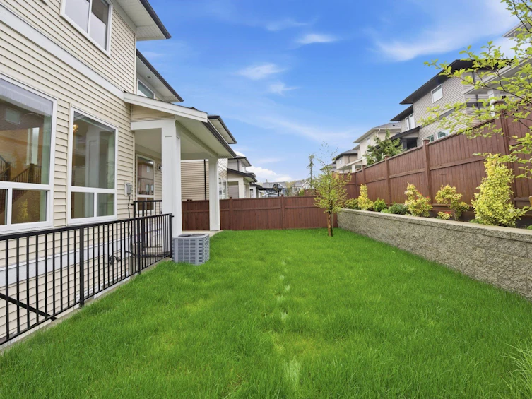 19660 75 Avenue, Langley, BC, V2Y 3R9 - 38