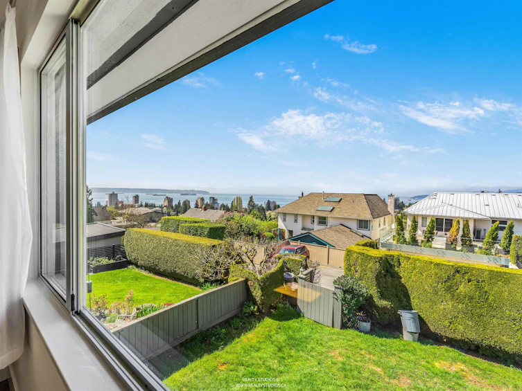1405 20th Street, West Vancouver, BC, V7V 3Z8 - 13