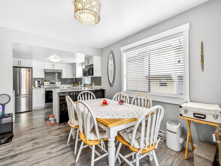 205-7139 133a Street, Surrey, BC, V3W 8A1 - 11