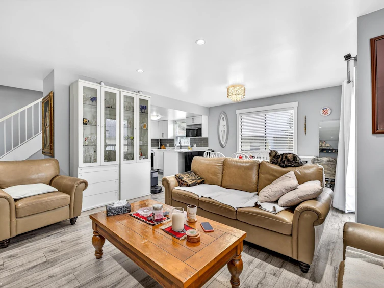 205-7139 133a Street, Surrey, BC, V3W 8A1 - 4