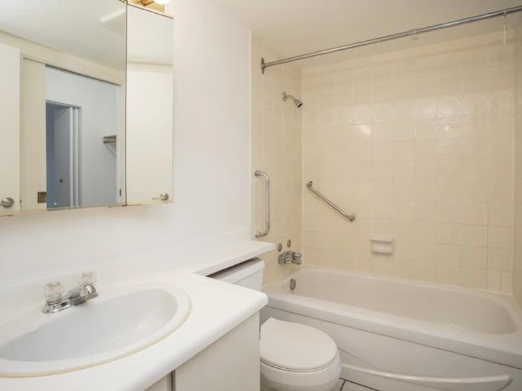 322-8460 Ackroyd Road, Richmond, BC, V6X 3E9 - 15