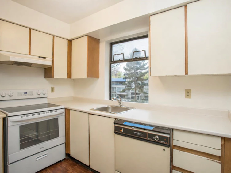322-8460 Ackroyd Road, Richmond, BC, V6X 3E9 - 10