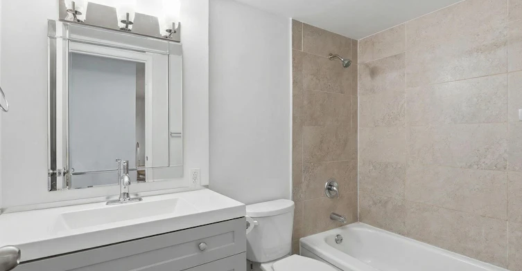 218-2012 Fullerton Avenue, North Vancouver, BC, V7P 3E3 - 10