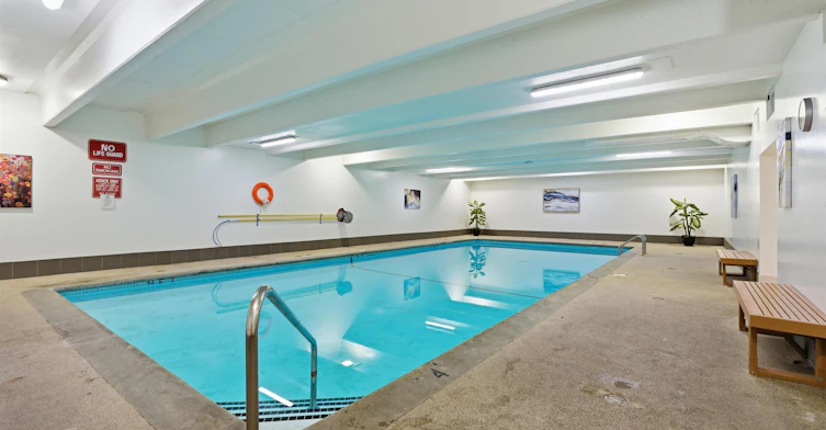 218-2012 Fullerton Avenue, North Vancouver, BC, V7P 3E3 - 13