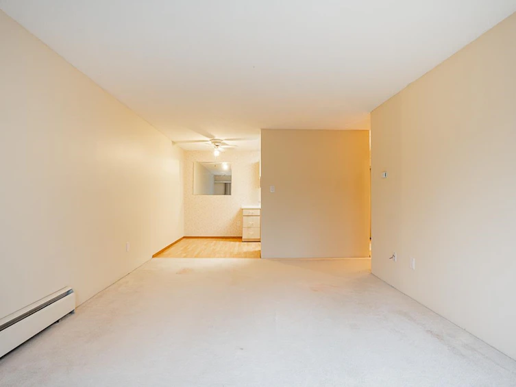 208-15020 North Bluff Road, Surrey, BC, V4B 5A4 - 32