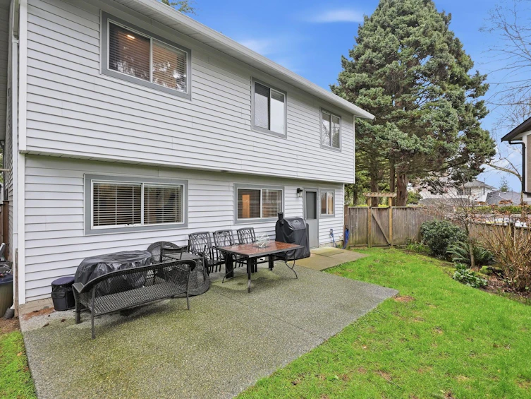 15848 20 Avenue, Surrey, BC, V4A 2B2 - 17