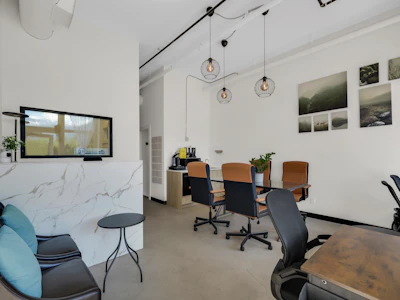 103-39767 Government Road - 4