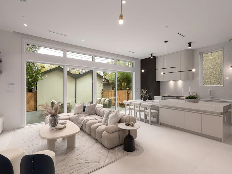 2-3617 W 12th Avenue, Vancouver, BC, V6R 2N5 - 2
