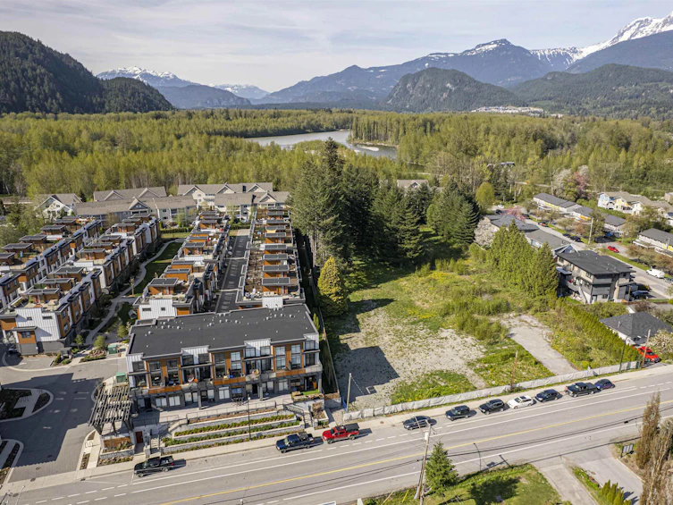 105-39767 Government Road, Squamish, BC, V8B 0G3 - 14