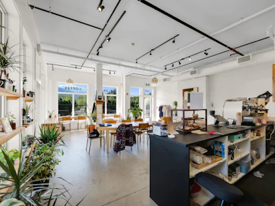 105-39767 Government Road - 2