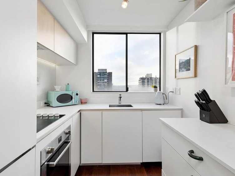 902-1108 Nicola Street, Vancouver, BC, V6G 2E2 - 9