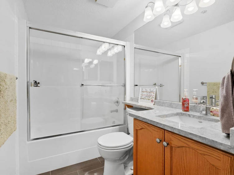 207-78 Richmond Street, New Westminster, BC, V3L 5T2 - 13