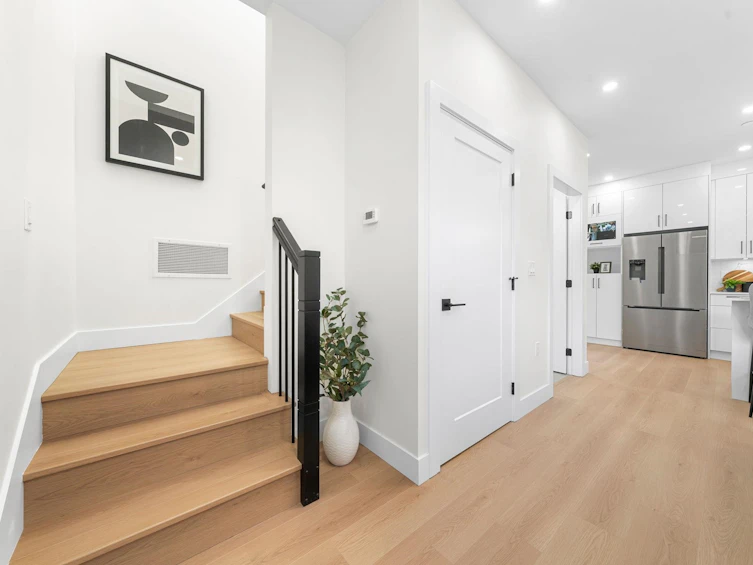 279 E 48th Avenue, Vancouver, BC, V5W 2C9 - 26