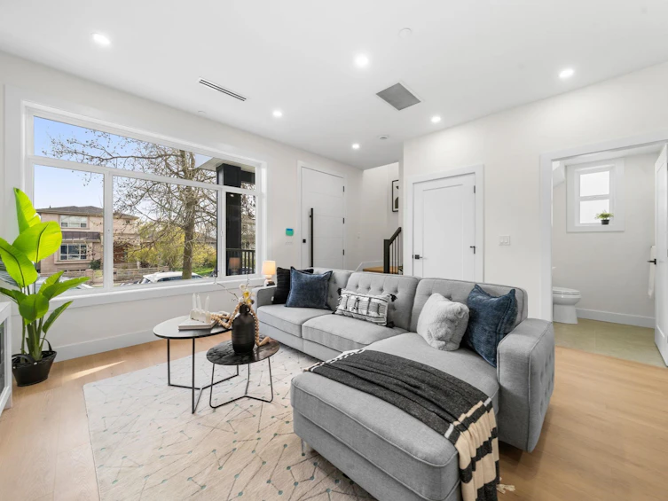 279 E 48th Avenue, Vancouver, BC, V5W 2C9 - 12