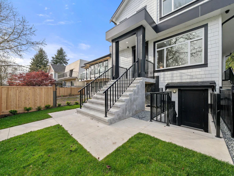 279 E 48th Avenue, Vancouver, BC, V5W 2C9 - 5