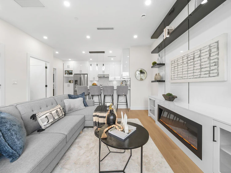 279 E 48th Avenue, Vancouver, BC, V5W 2C9 - 14