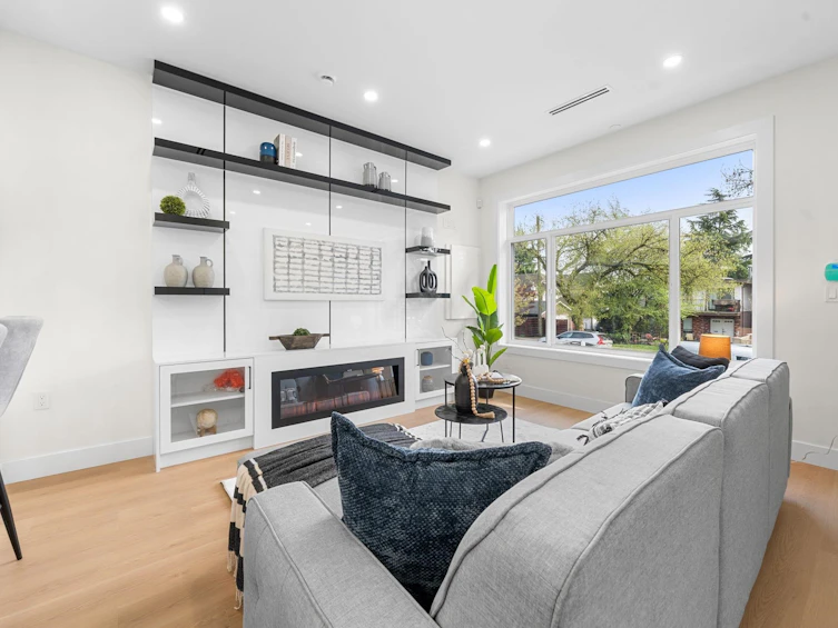 279 E 48th Avenue, Vancouver, BC, V5W 2C9 - 9