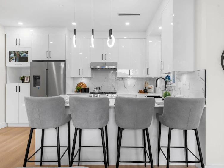 279 E 48th Avenue, Vancouver, BC, V5W 2C9 - 15