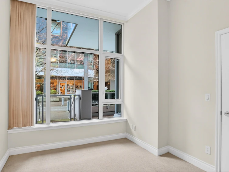 110-175 Victory Ship Way, North Vancouver, BC, V7L 0G1 - 12