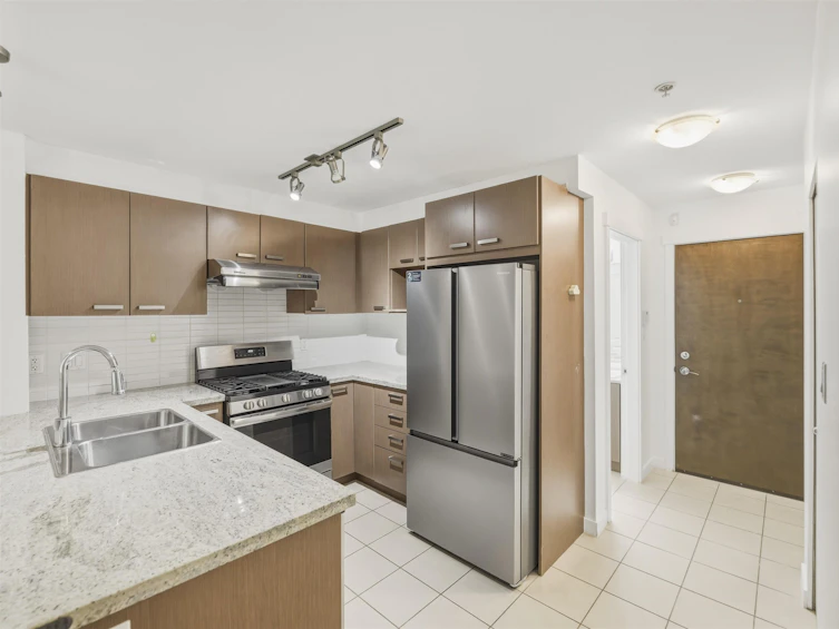 110-9399 Tomicki Avenue, Richmond, BC, V6X 0H6 - 8