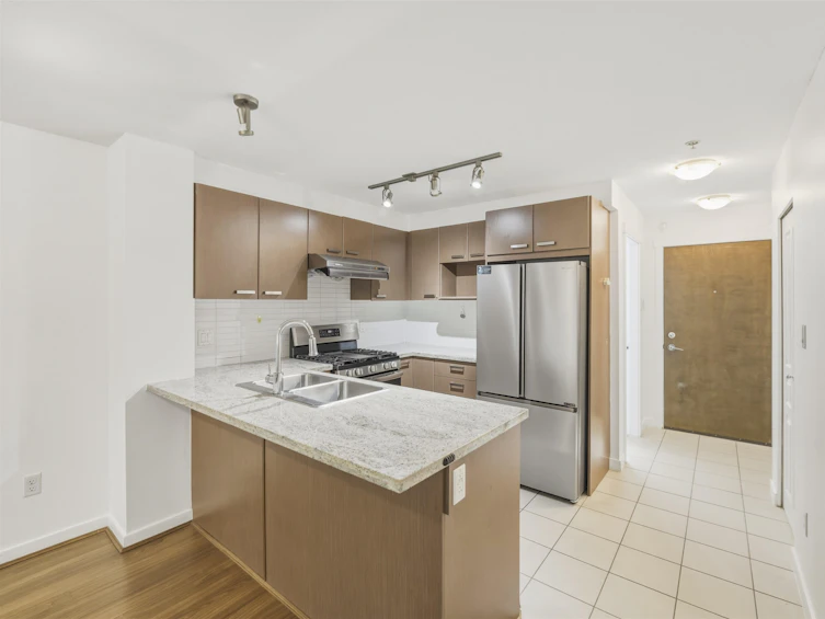 110-9399 Tomicki Avenue, Richmond, BC, V6X 0H6 - 7