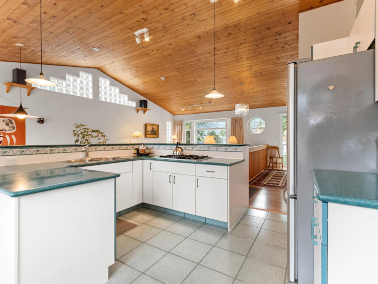 711 Fraser Avenue, Hope, BC, V0X 1L0 - 18