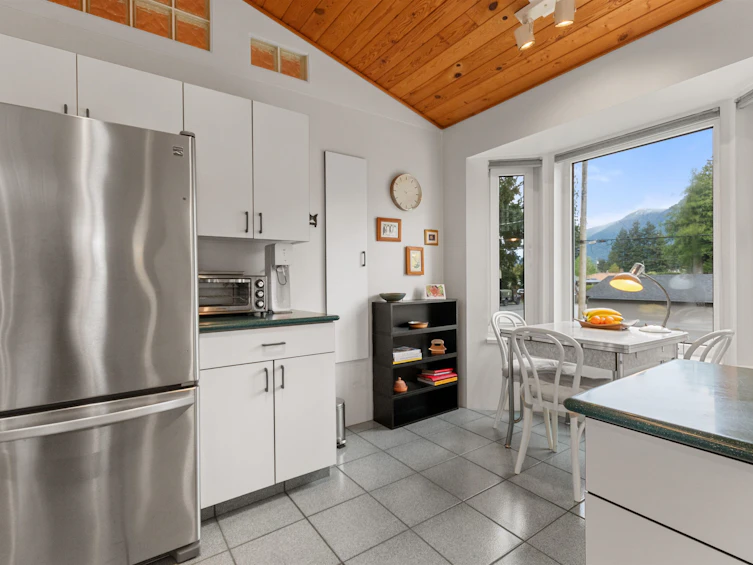 711 Fraser Avenue, Hope, BC, V0X 1L0 - 20