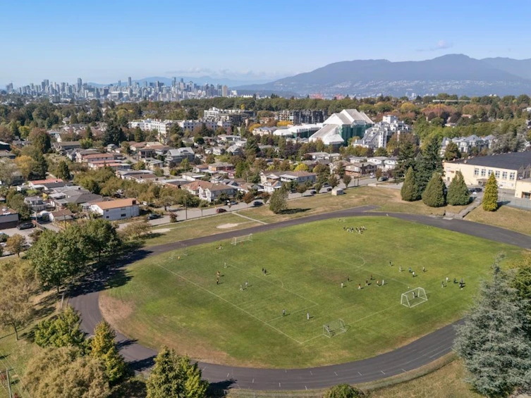 2472 E 12th Avenue, Vancouver, BC, V5M 2C2 - 30