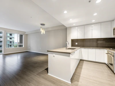 303-255 W 1st Street - 2
