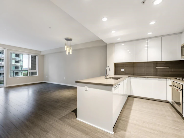 303-255 W 1st Street, North Vancouver, BC, V7M 3G8 - 2