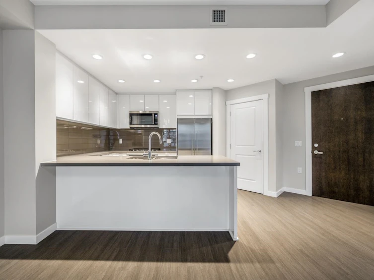 303-255 W 1st Street, North Vancouver, BC, V7M 3G8 - 4