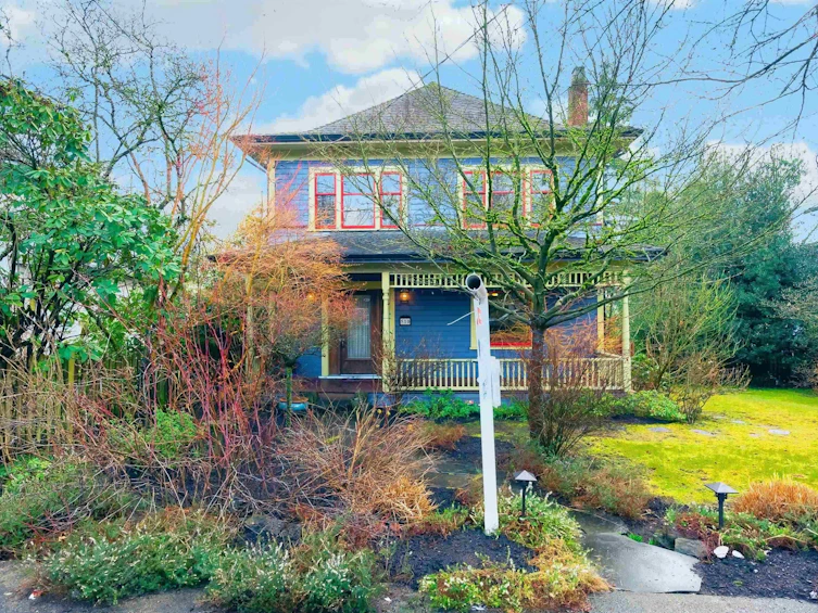 510 Third Avenue, New Westminster, BC, V3L 1M7
