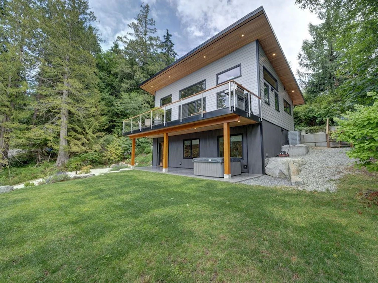 5933 Sandy Hook Road, Sechelt, BC, V7Z 0P4 - 5