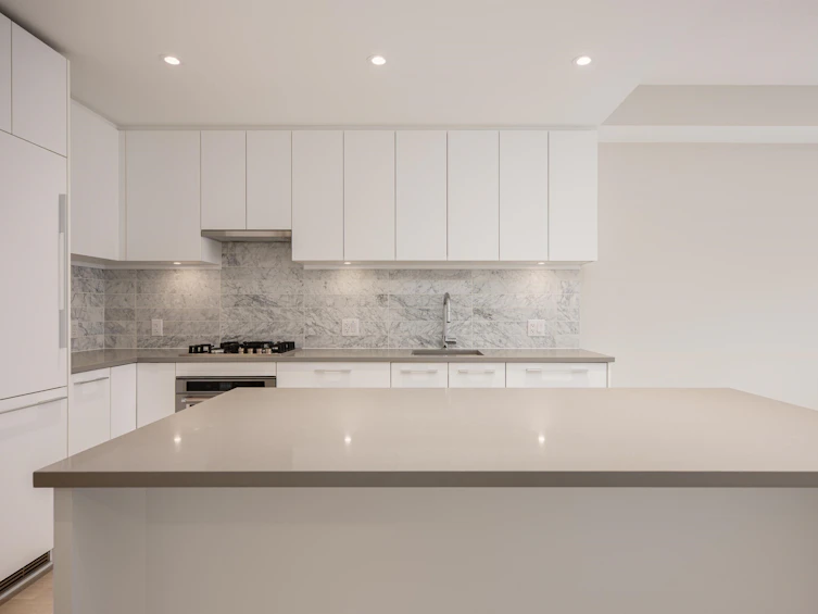 414-110 E 17th Street, North Vancouver, BC, V5V 1A1 - 12