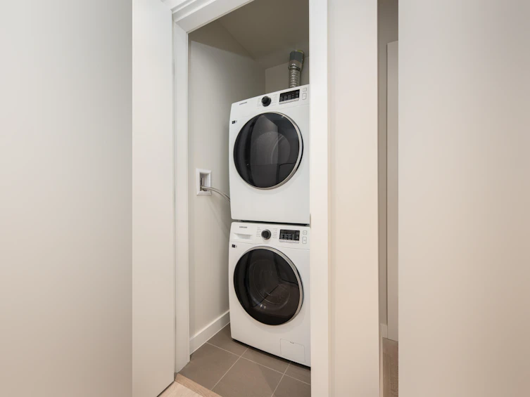 414-110 E 17th Street, North Vancouver, BC, V5V 1A1 - 20
