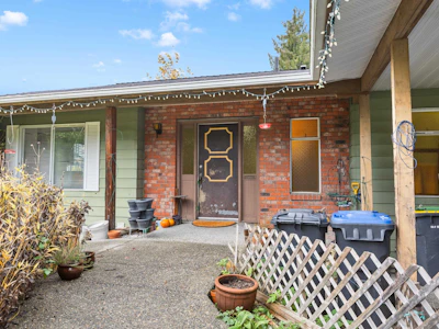 1507 Elinor Crescent - 5