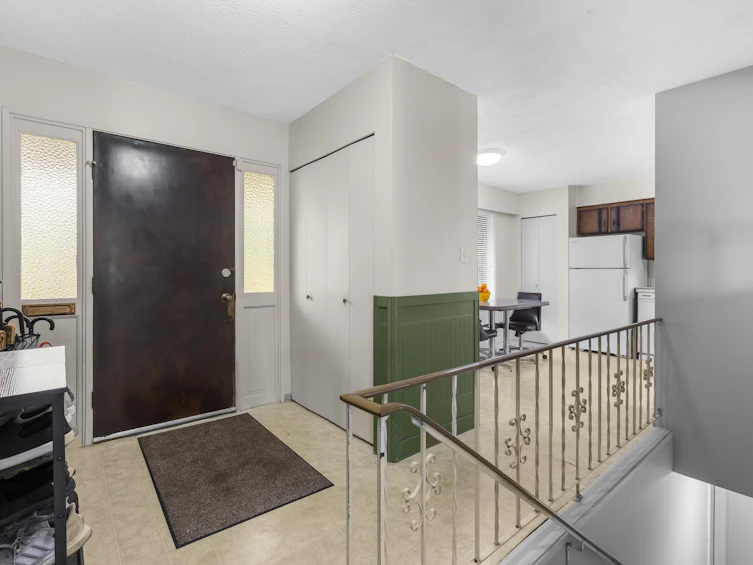 1507 Elinor Crescent, Port Coquitlam, BC, V3C 2Y3 - 7
